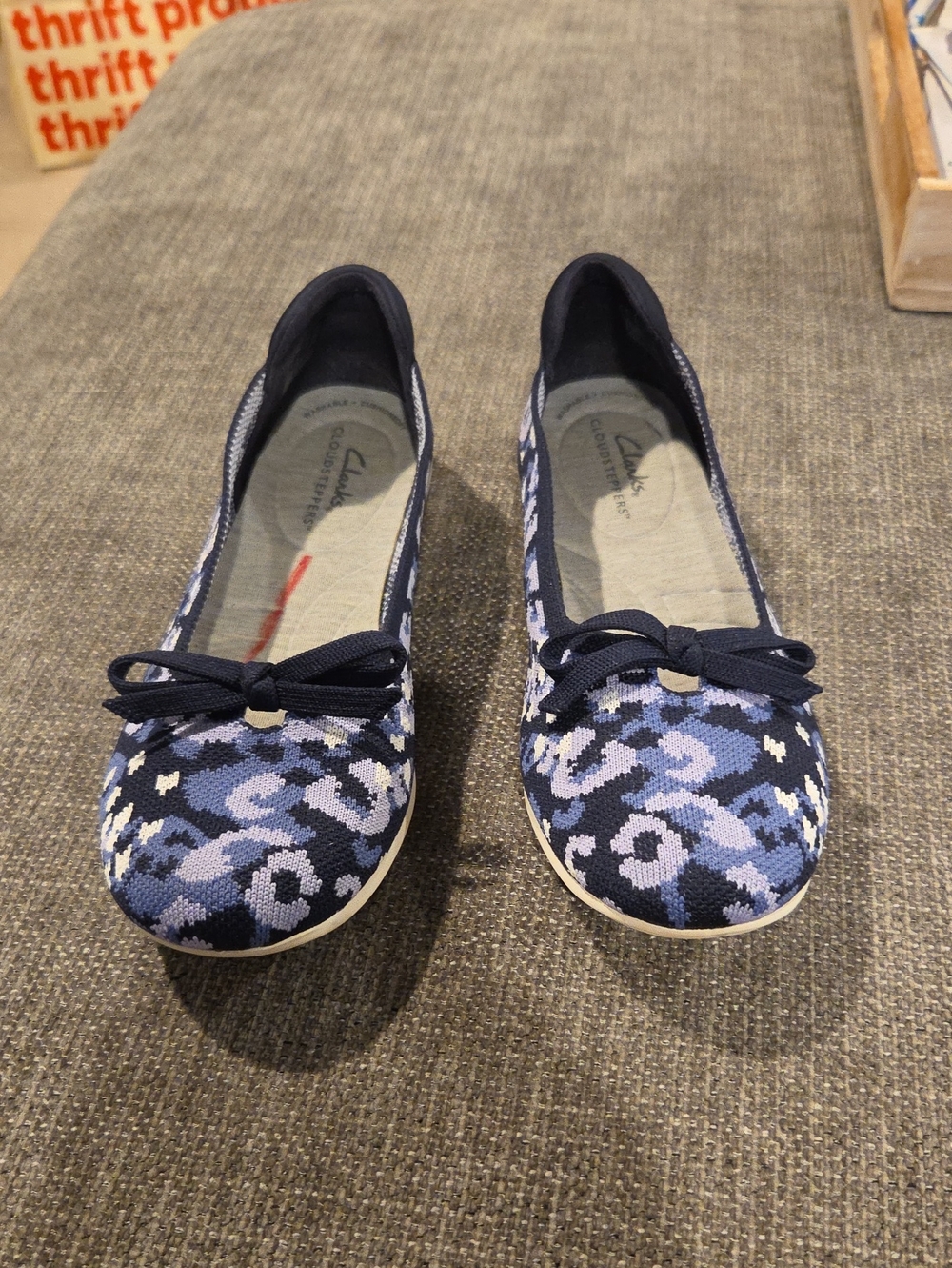 Clarks Women’s Navy Blue Knit Ballet Flats